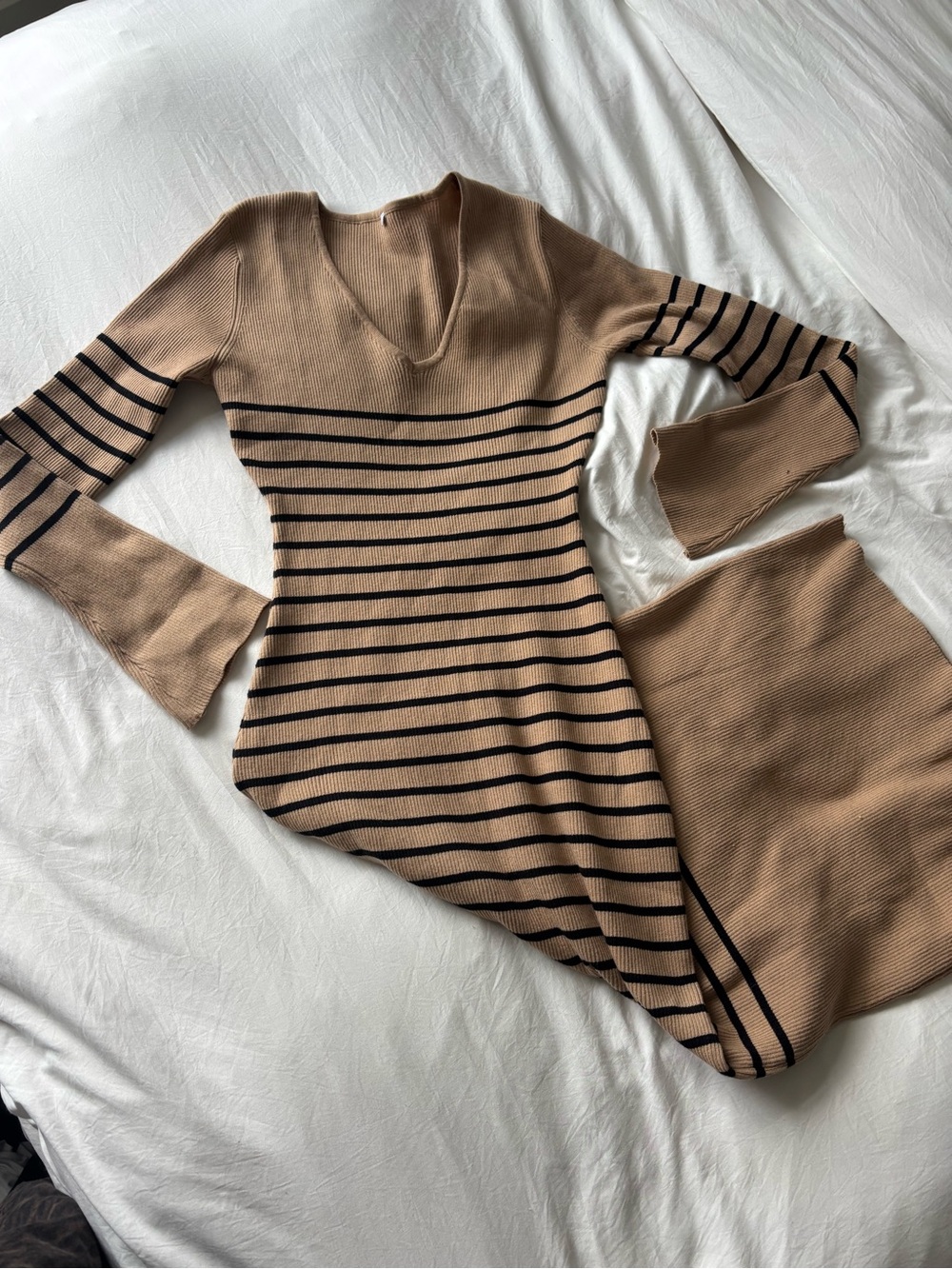 Striped Ribbed Knit Bell Sleeve Maxi Dress Size Large